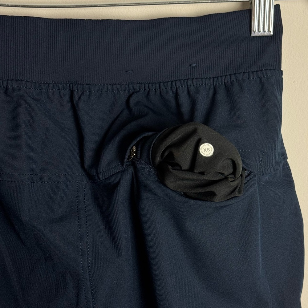 Lululemon Women’s Navy Joggers – Size XS - Picture 7 of 9